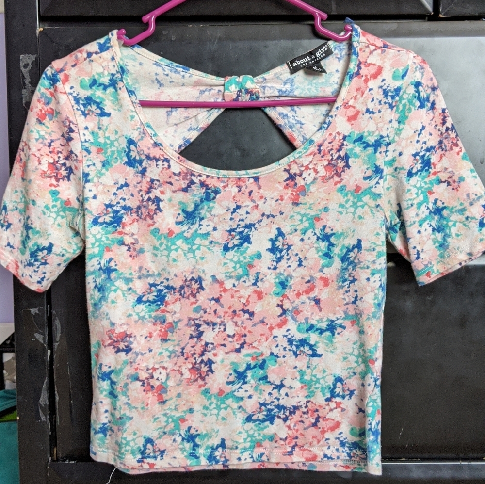 Open Bow Back Crop Top